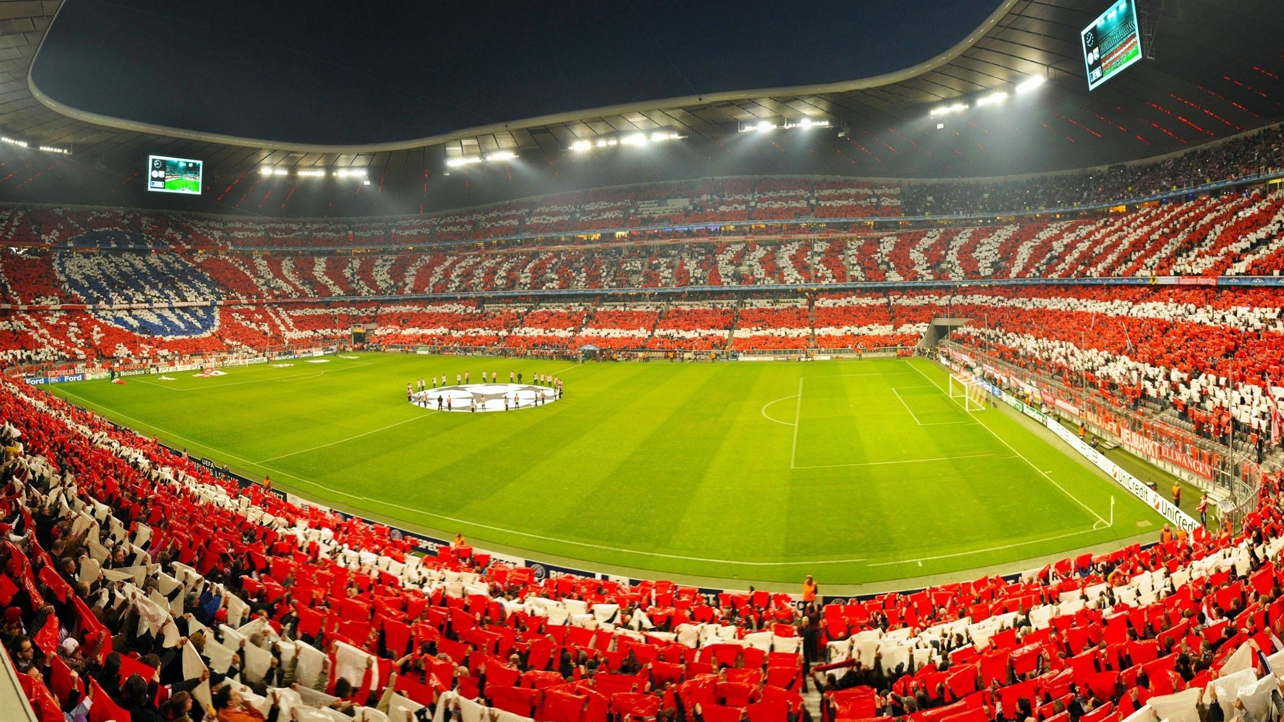 “世界武术冠军巅峰对决,高新体育中心剑拔弩张”