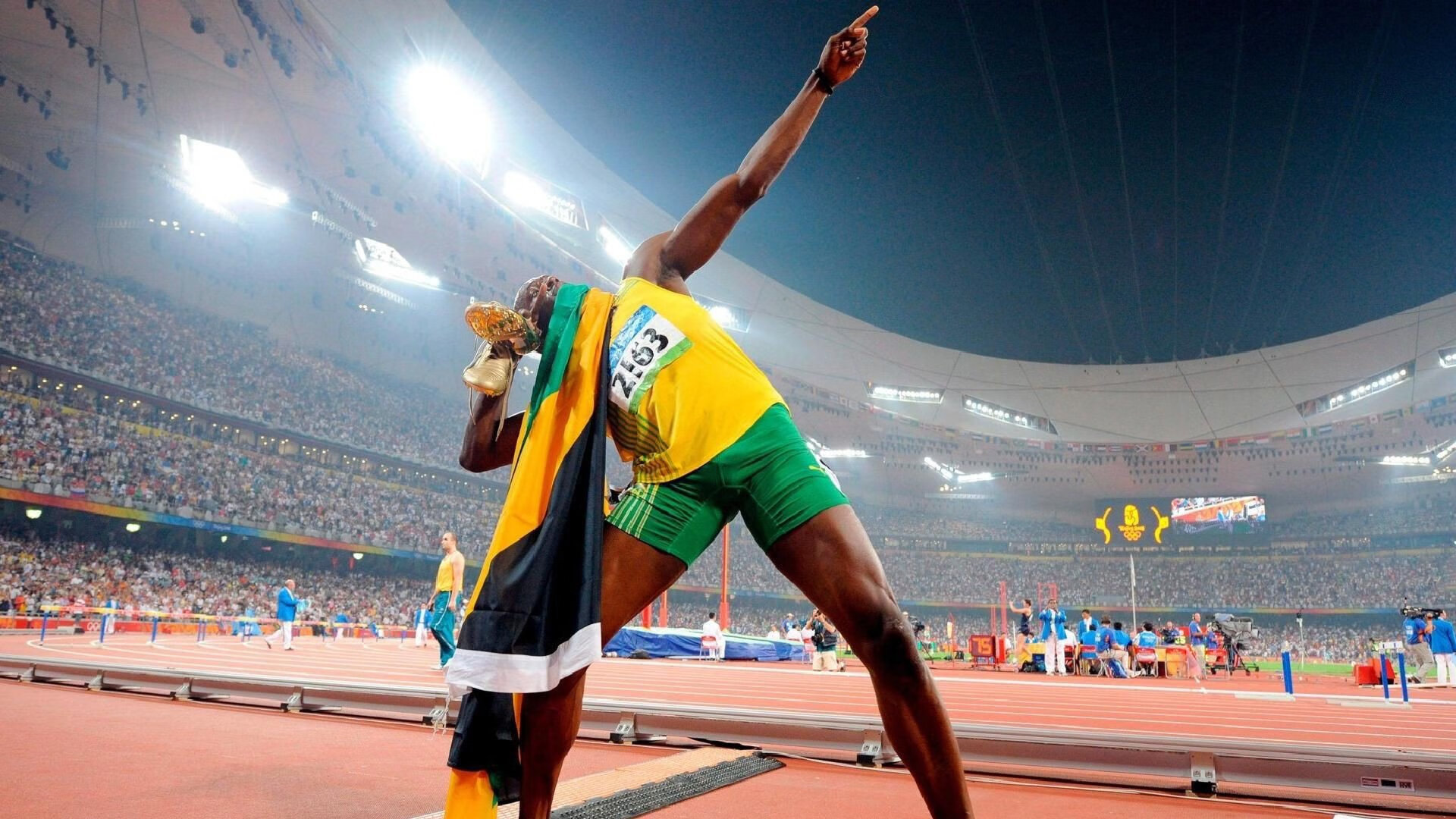 “世界武术冠军巅峰对决,高新体育中心剑拔弩张”