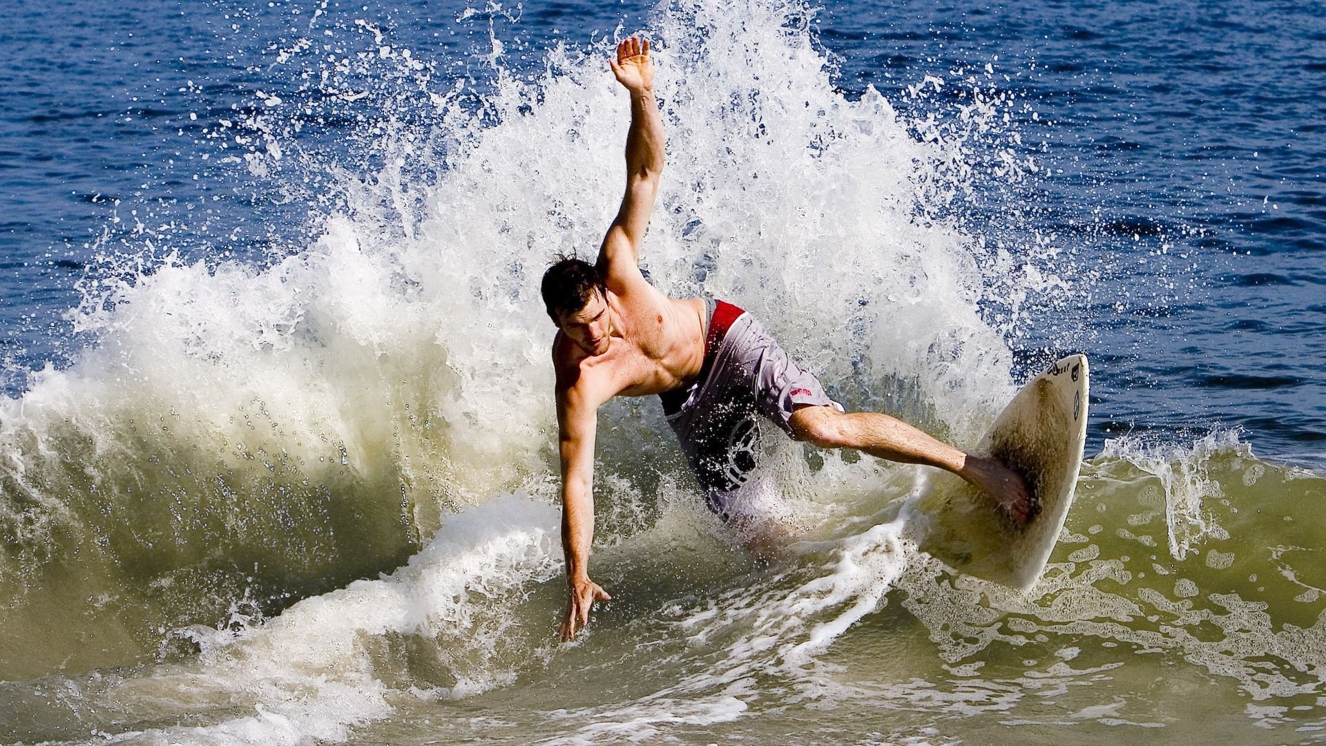 季后赛高潮不断，逆转、绝杀、精彩瞬间集锦！，季后赛好嗨紧张又刺激